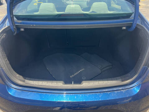 2020 Hyundai Elantra SE