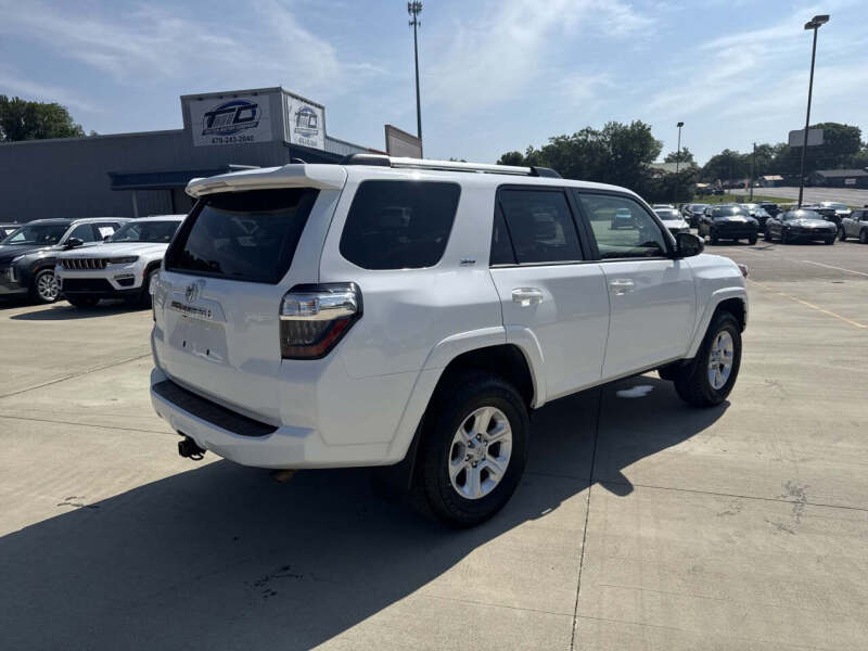 2024 Toyota 4Runner SR5