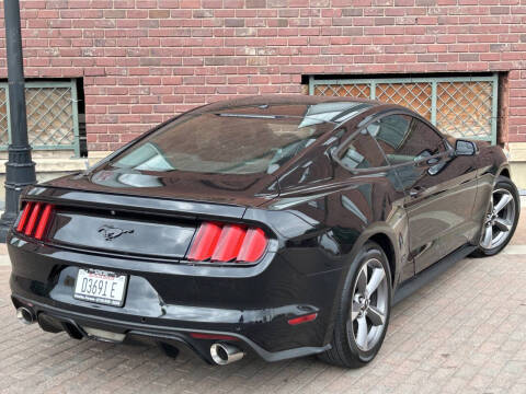 2017 Ford Mustang EcoBoost Premium