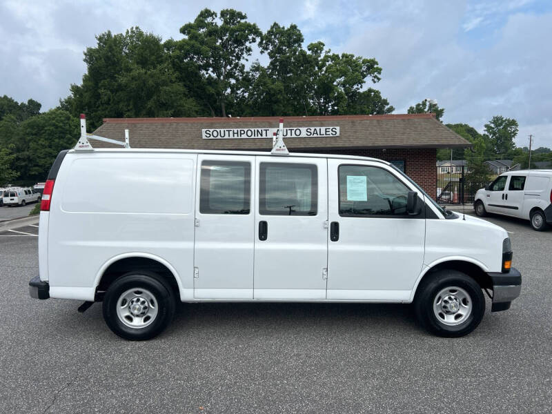 2022 Chevrolet Express 2500