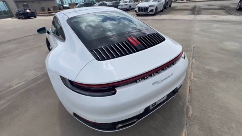 2024 Porsche 911 Carrera 4
