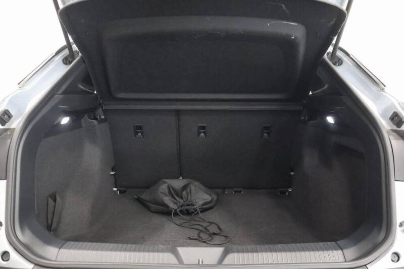 2022 Volkswagen ID.4 Pro