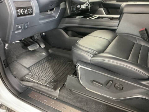 2025 Ford F-450 Super Duty Platinum