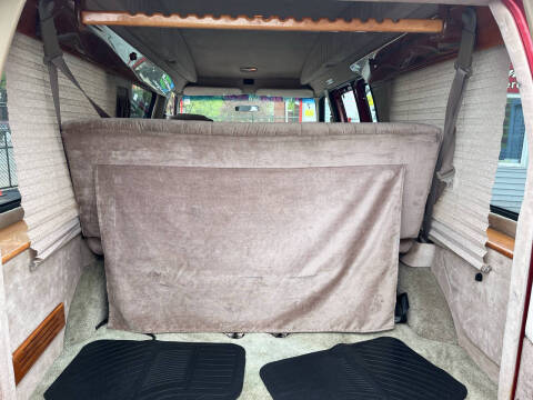 2000 Ford E-Series E-150