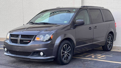 2017 Dodge Grand Caravan for sale at Carland Auto Sales INC. in Portsmouth VA