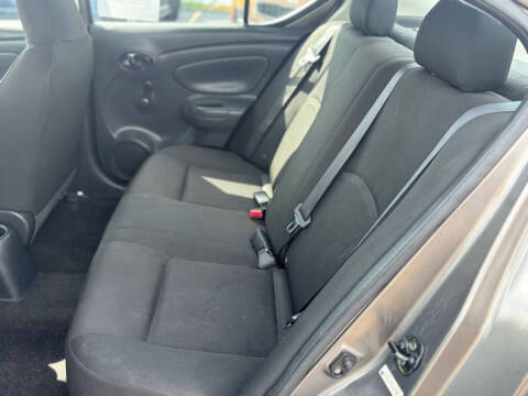 2016 Nissan Versa