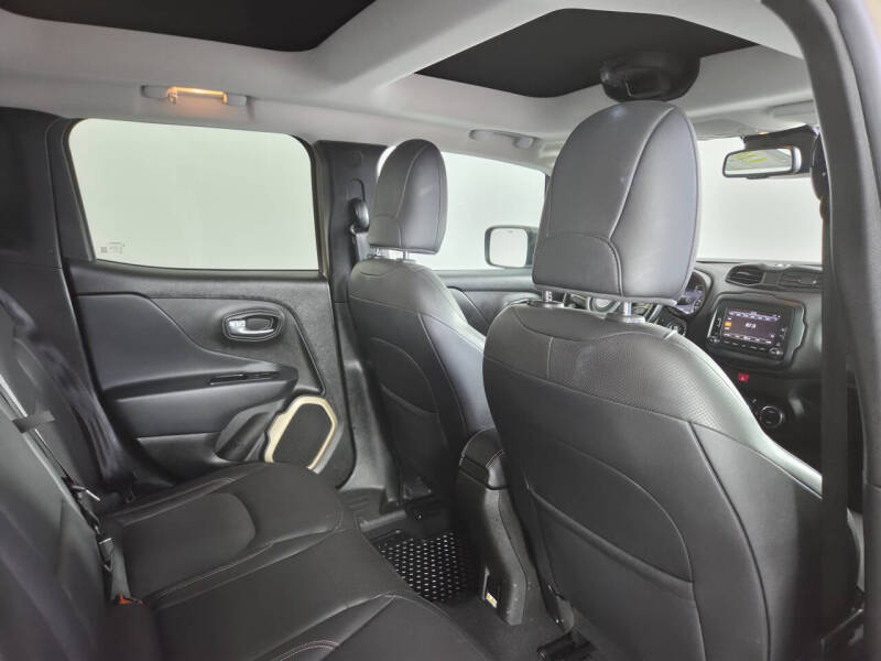 2017 Jeep Renegade Trailhawk
