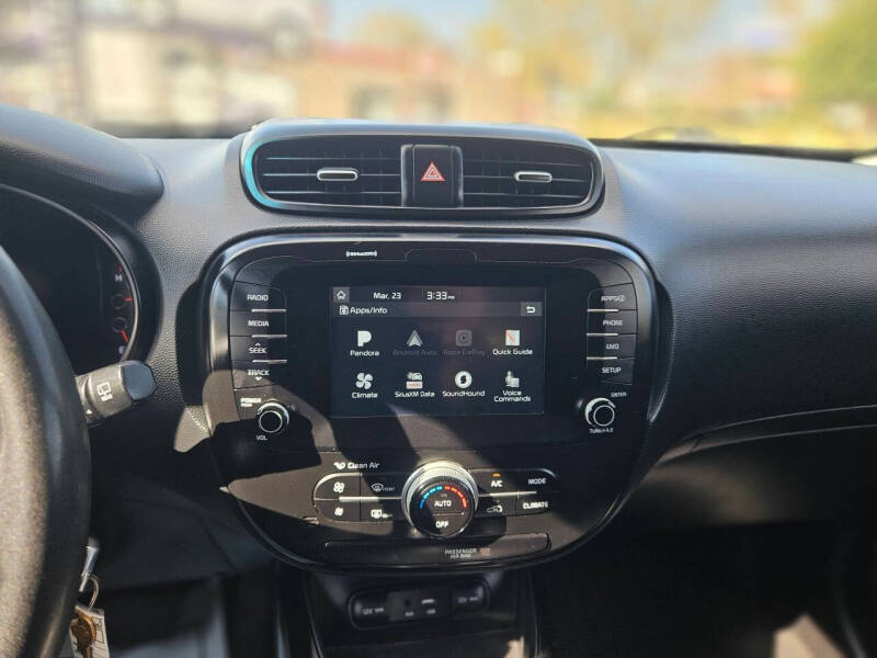 2018 Kia Soul +
