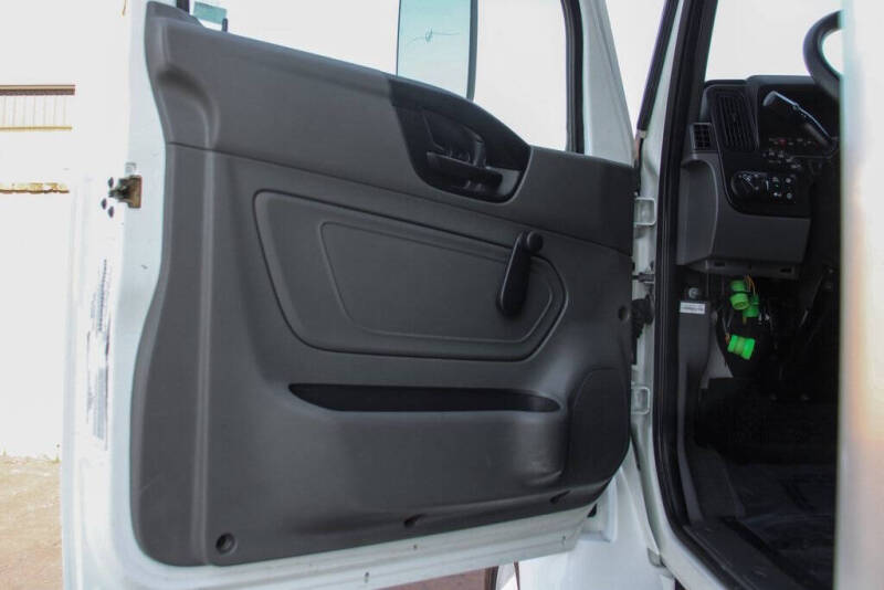 2022 International MV607