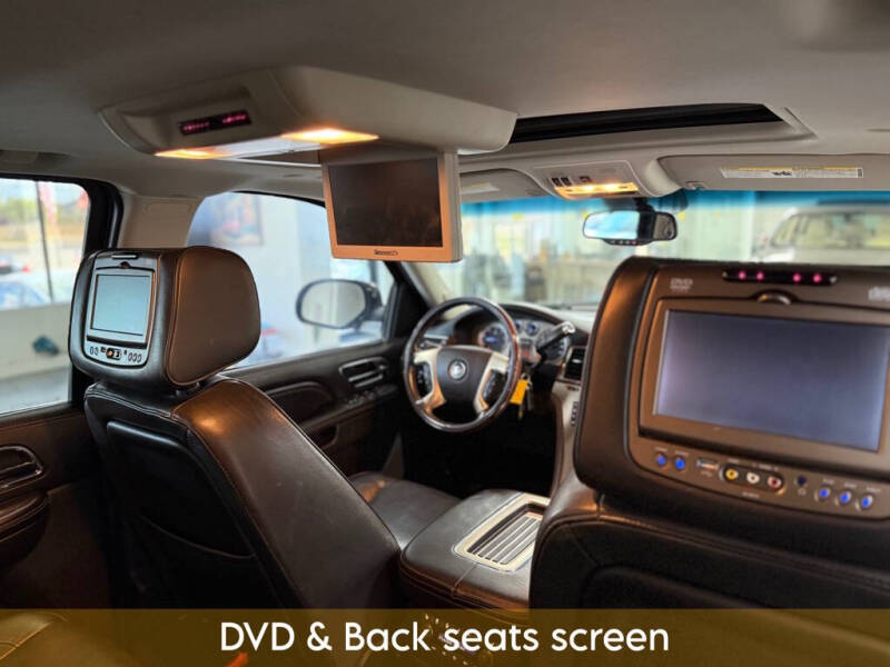 2013 Cadillac Escalade Platinum Edition