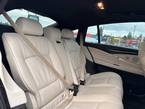 2012 BMW 5 Series 535i Gran Turismo