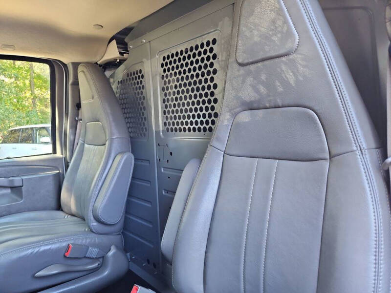 2024 Chevrolet Express 2500