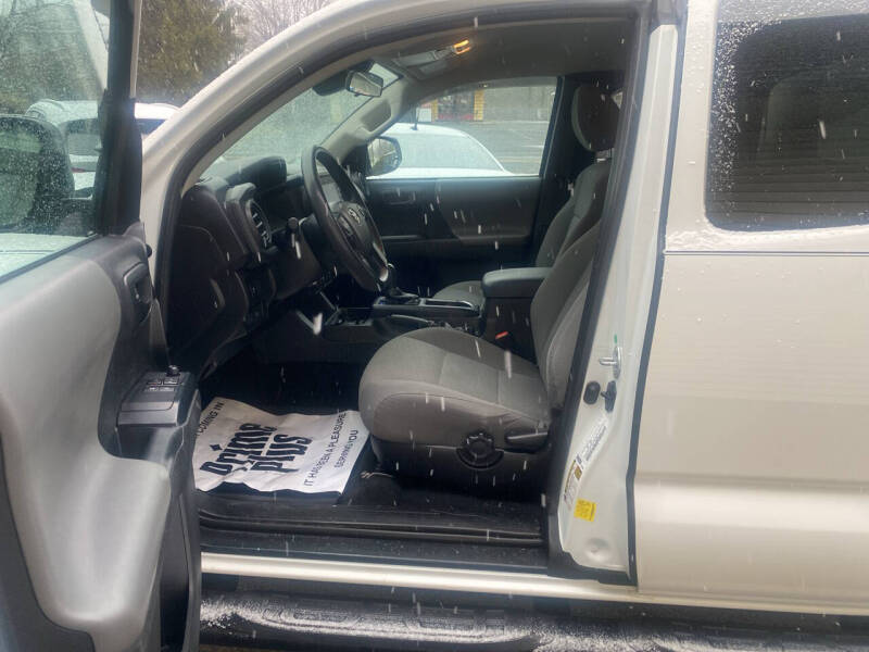 2021 Toyota Tacoma SR