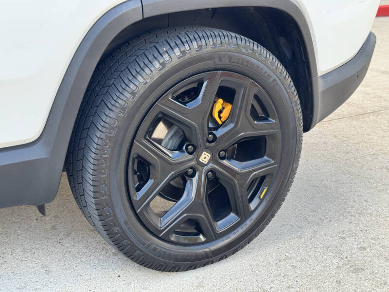 2022 Rivian R1S Launch Edition