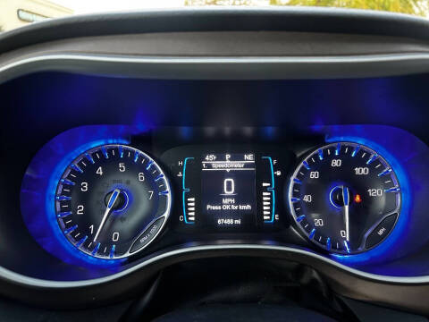 2017 Chrysler Pacifica Touring