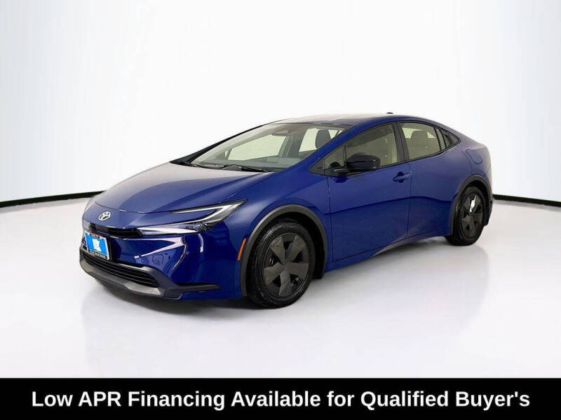 2025 Toyota Prius LE