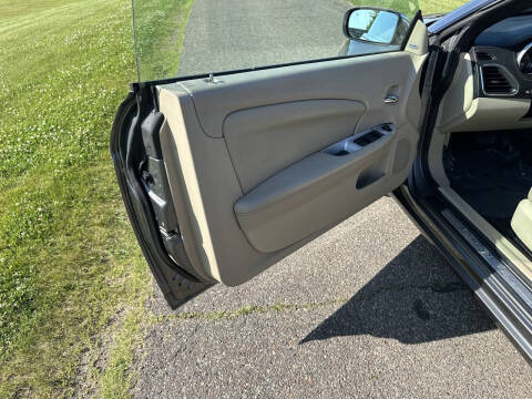 2011 Chrysler 200 Limited