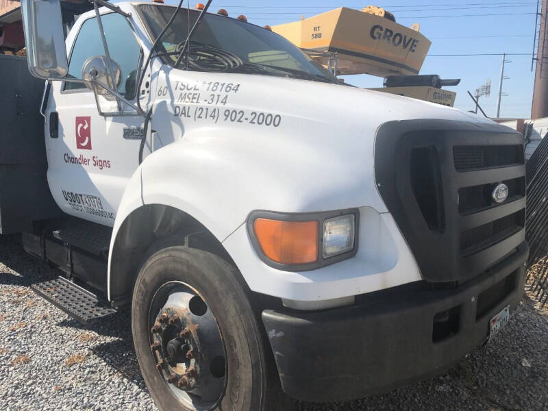 2004 Ford F-750