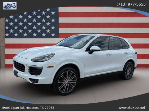 2017 Porsche Cayenne Platinum Edition