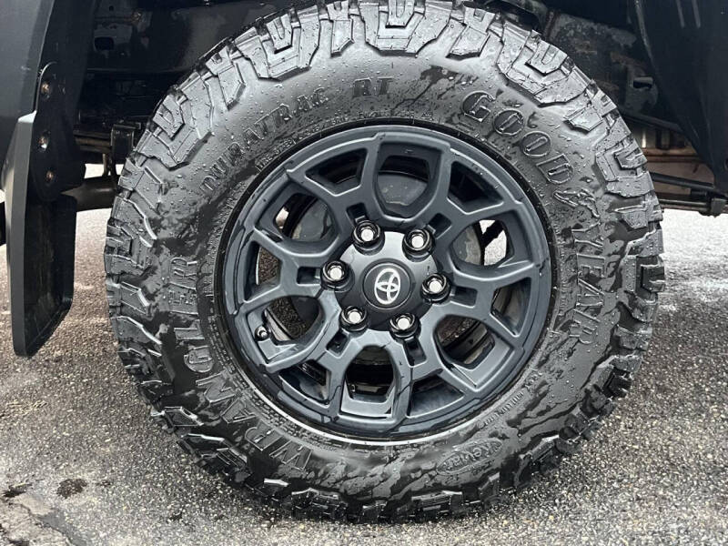 2019 Toyota Tacoma SR