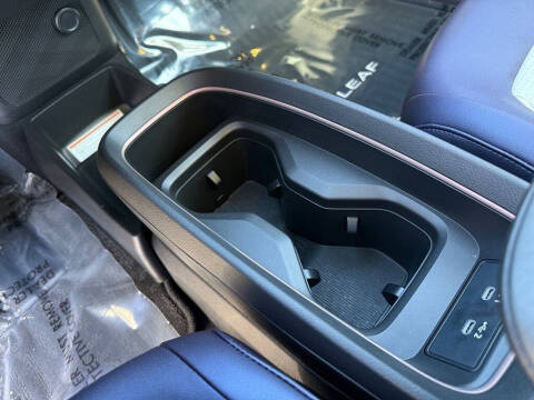 2026 Nissan LEAF Platinum+