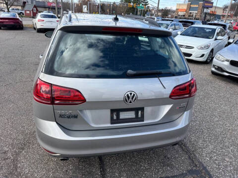 2017 Volkswagen Golf SportWagen TSI S 4Motion