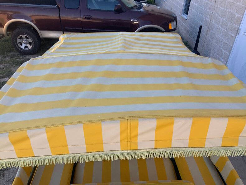 1960 Willys Surrey Gala