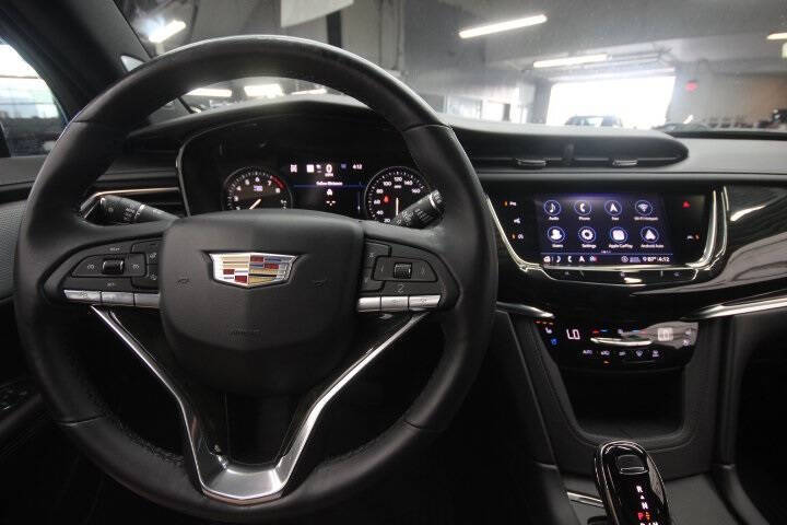 2020 Cadillac XT6 Premium Luxury