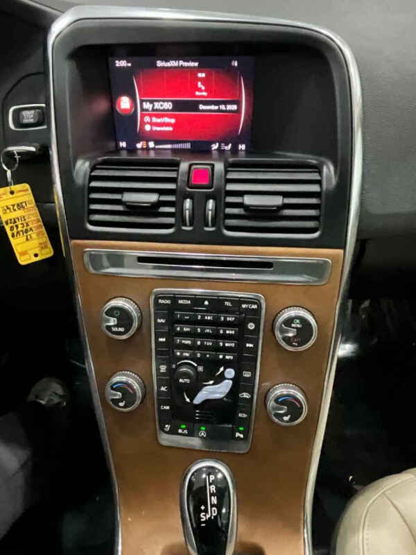 2017 Volvo XC60 T5 Inscription