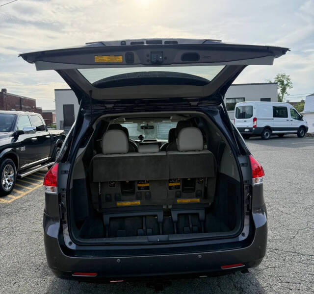 2013 Toyota Sienna