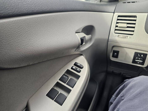 2011 Toyota Corolla LE