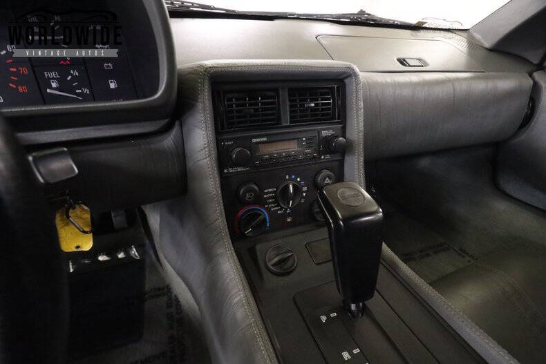 1981 DeLorean DMC-12