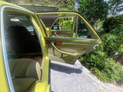 1981 Mercedes-Benz 280-Class 280 E