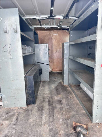 2010 Ford E-Series E-250