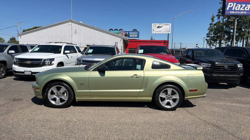 2006 Ford Mustang GT Deluxe