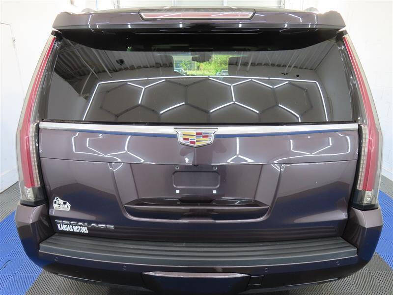 2016 Cadillac Escalade Platinum