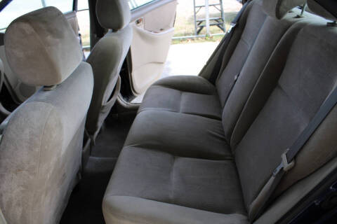 2005 Toyota Corolla LE