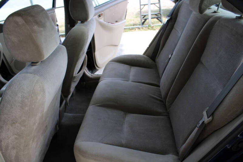 2005 Toyota Corolla LE