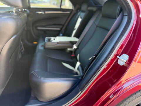 2021 Chrysler 300 S V8