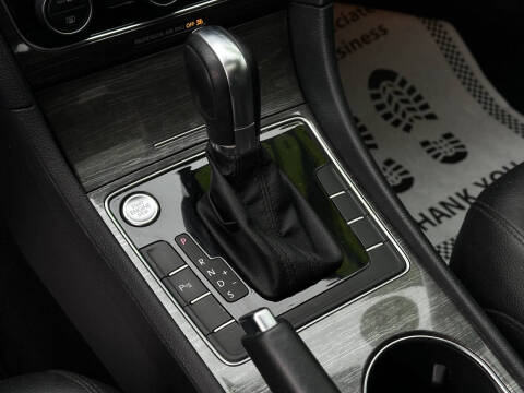 2018 Volkswagen Passat 2.0T SE