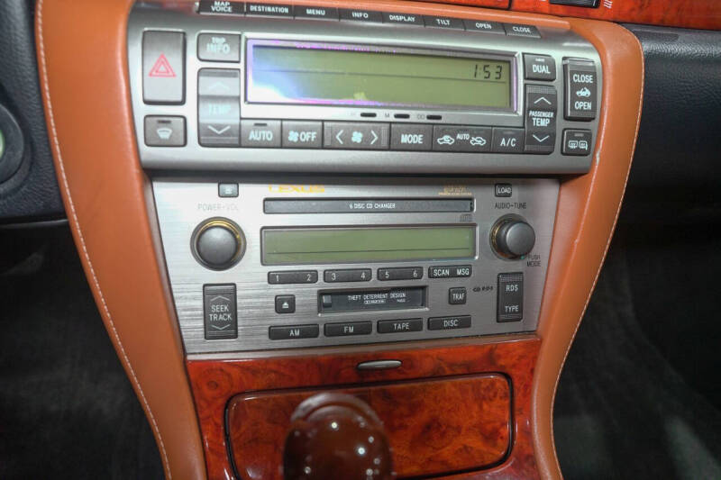 2004 Lexus SC 430