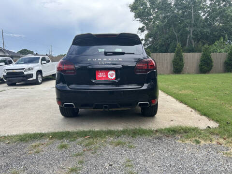 2014 Porsche Cayenne Platinum