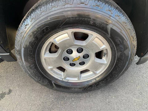 2013 Chevrolet Avalanche LS Black Diamond