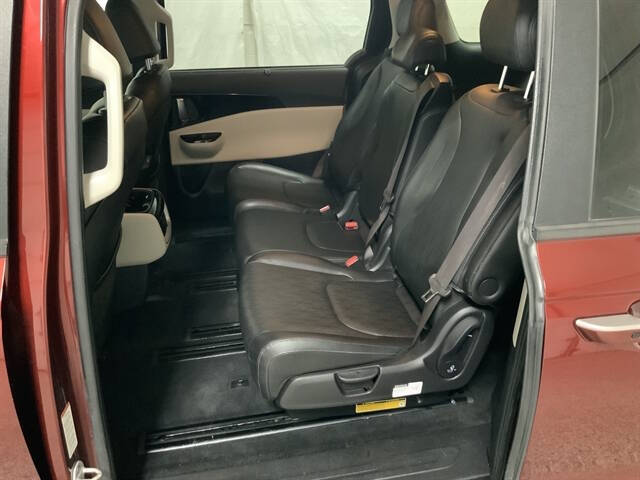 2022 Kia Carnival EX