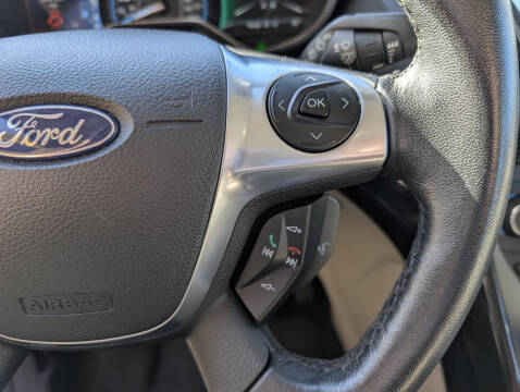 2017 Ford C-MAX Energi Titanium