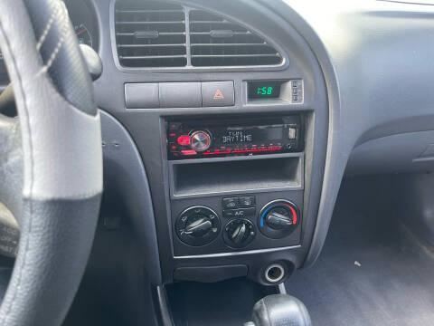 2001 Hyundai Elantra GLS