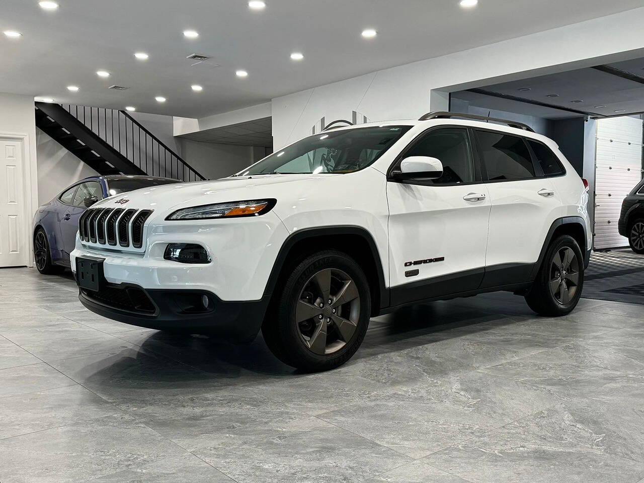 2016 Jeep Cherokee for sale at Alpha Auto Long Island in Westbury, NY