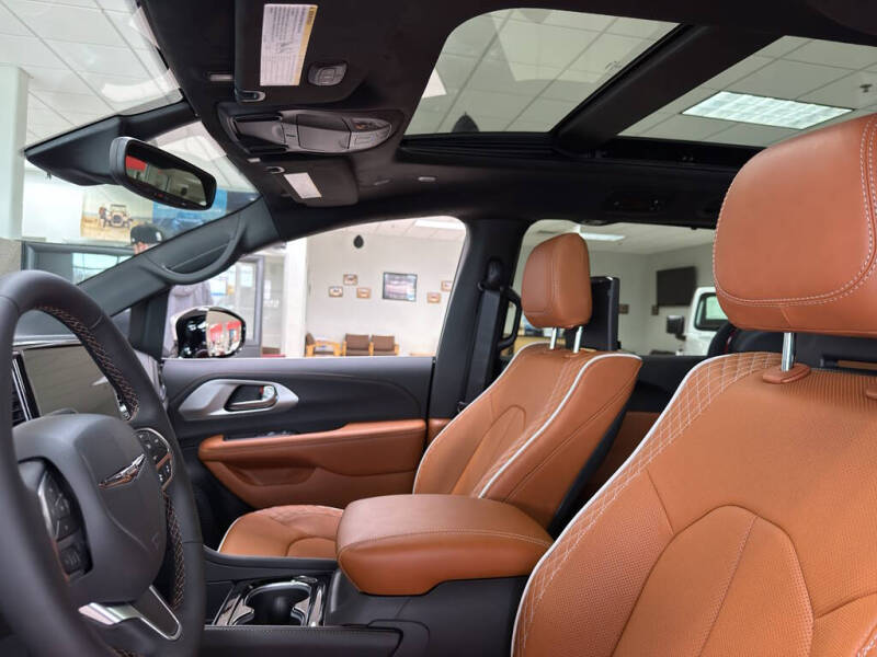 2026 Chrysler Pacifica Pinnacle