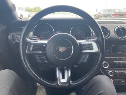 2015 Ford Mustang V6