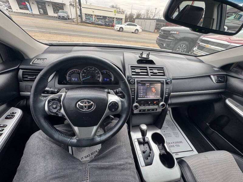 2014 Toyota Camry SE V6